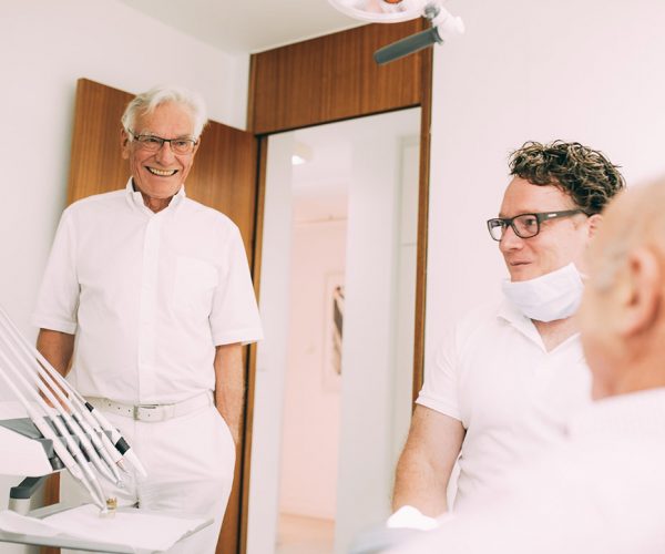 Zahnarztangst - Das Team in der Zahnarztpraxis Dr. Pfitzer in Stuttgart